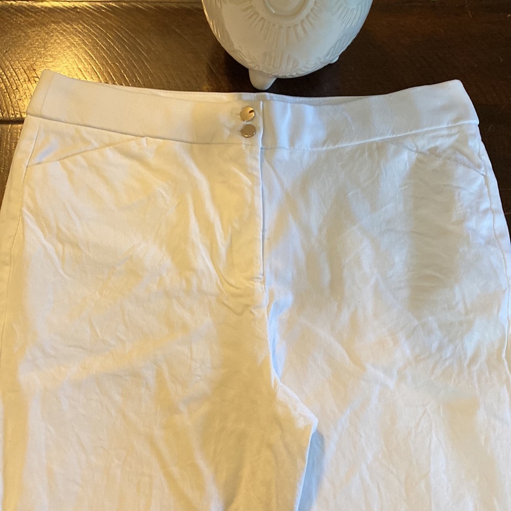 Chicos Pull On Cropped Pants - image 2